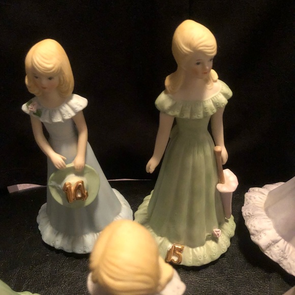 Vintage Age 6 Enesco Growing Up Girls - Blonde figurines - Picture 7 of 9